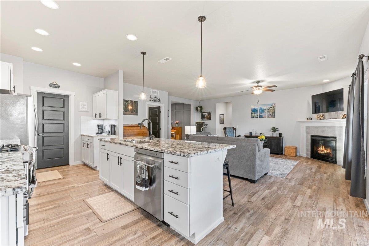 18320 N Wild Goose Ave, Nampa, Idaho 83687, 3 Bedrooms, 2 Bathrooms, Residential For Sale, Price $550,000, 98981272