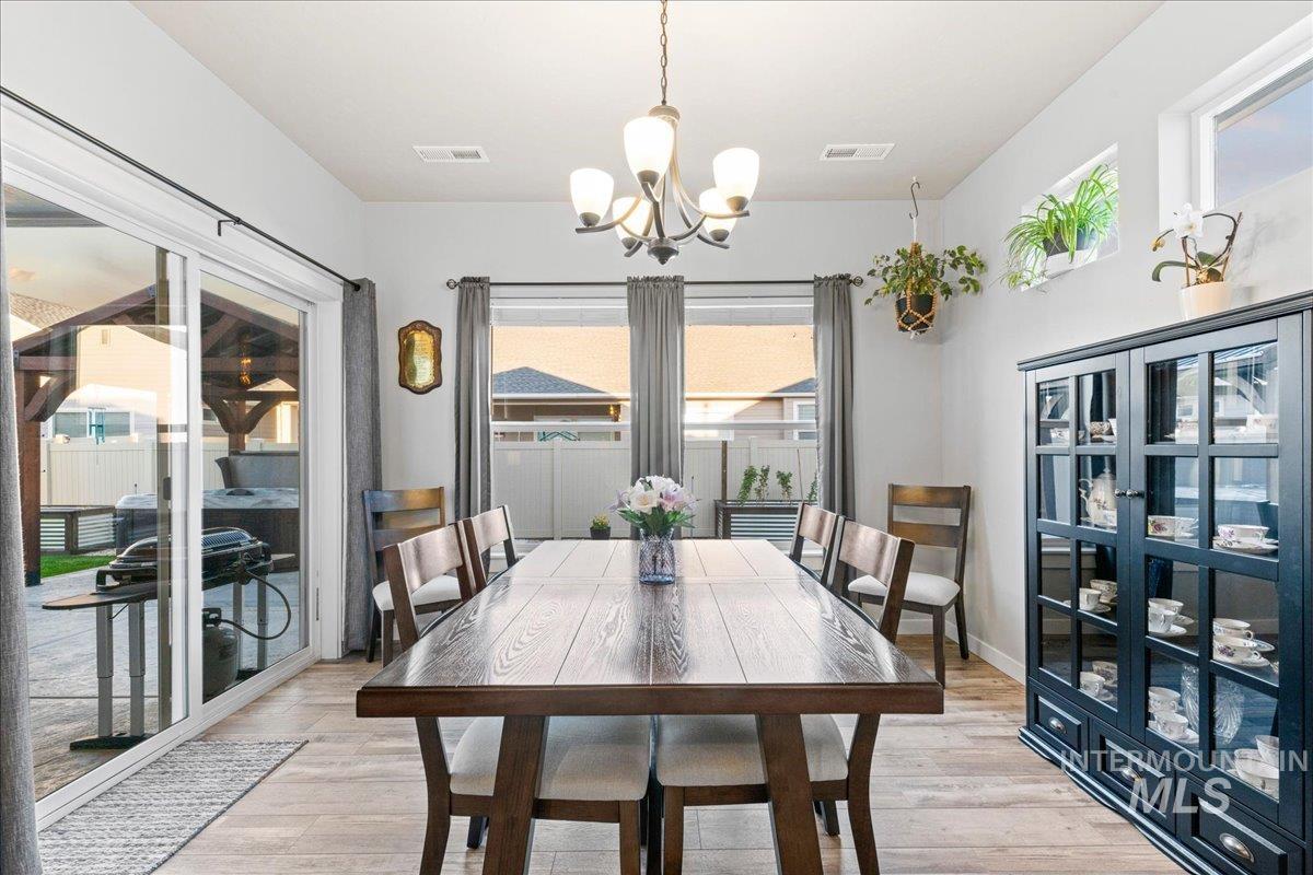 18320 N Wild Goose Ave, Nampa, Idaho 83687, 3 Bedrooms, 2 Bathrooms, Residential For Sale, Price $550,000, 98981272