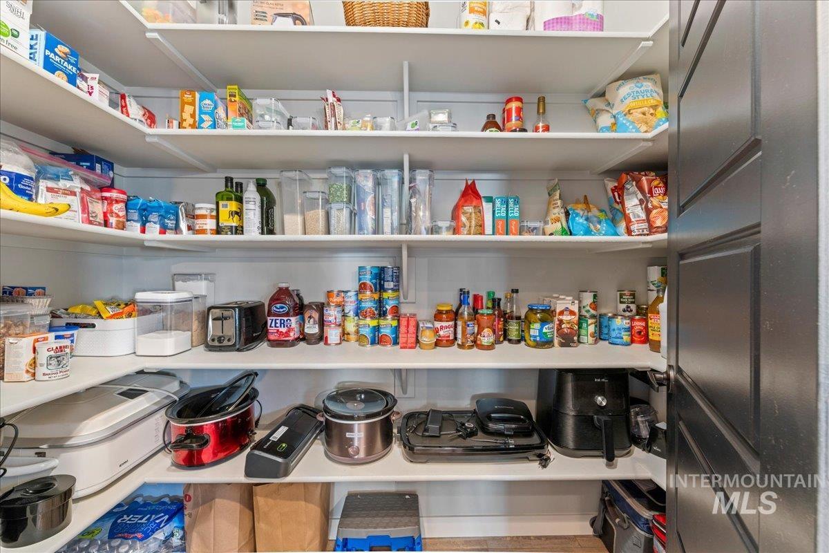 18320 N Wild Goose Ave, Nampa, Idaho 83687, 3 Bedrooms, 2 Bathrooms, Residential For Sale, Price $550,000, 98981272