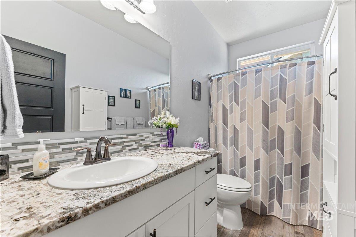 18320 N Wild Goose Ave, Nampa, Idaho 83687, 3 Bedrooms, 2 Bathrooms, Residential For Sale, Price $550,000, 98981272