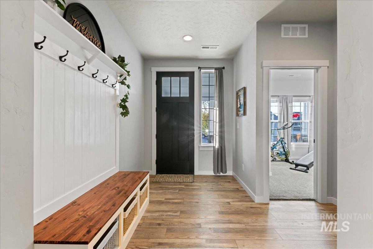 18320 N Wild Goose Ave, Nampa, Idaho 83687, 3 Bedrooms, 2 Bathrooms, Residential For Sale, Price $550,000, 98981272