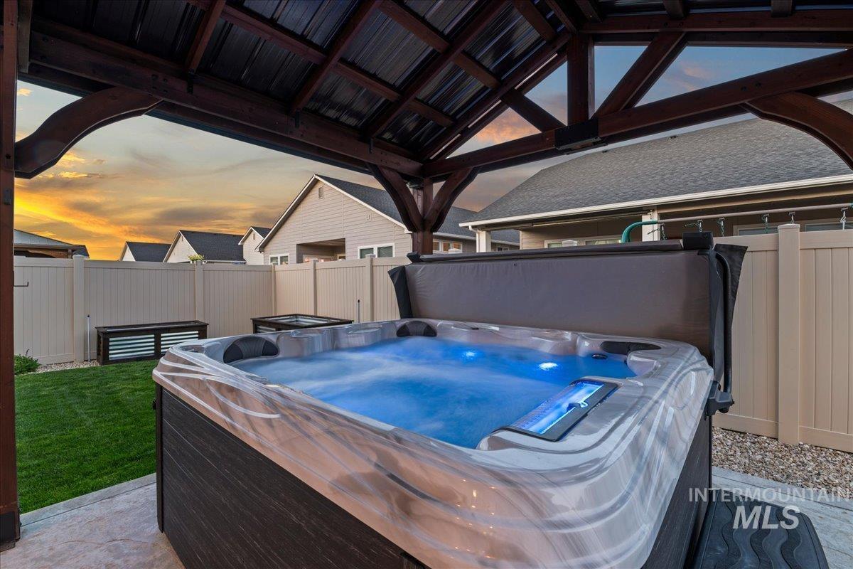 18320 N Wild Goose Ave, Nampa, Idaho 83687, 3 Bedrooms, 2 Bathrooms, Residential For Sale, Price $550,000, 98981272