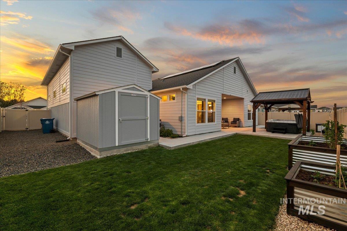 18320 N Wild Goose Ave, Nampa, Idaho 83687, 3 Bedrooms, 2 Bathrooms, Residential For Sale, Price $550,000, 98981272