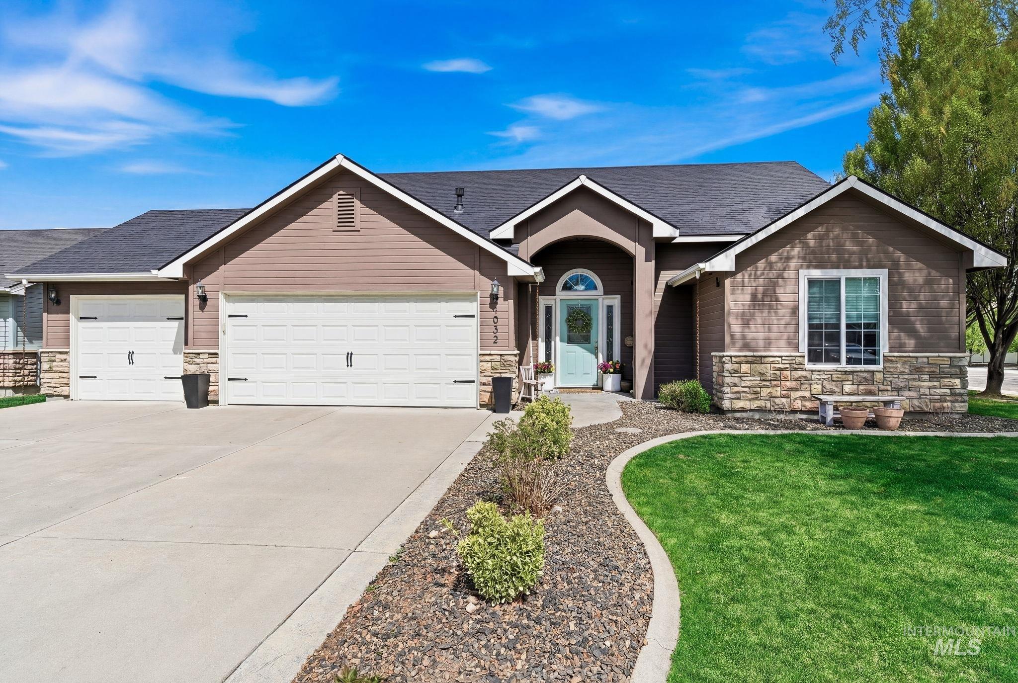 1032 W White Sands, Meridian, Idaho 83646, 3 Bedrooms, 2 Bathrooms, Residential For Sale, Price $499,900, 98981274