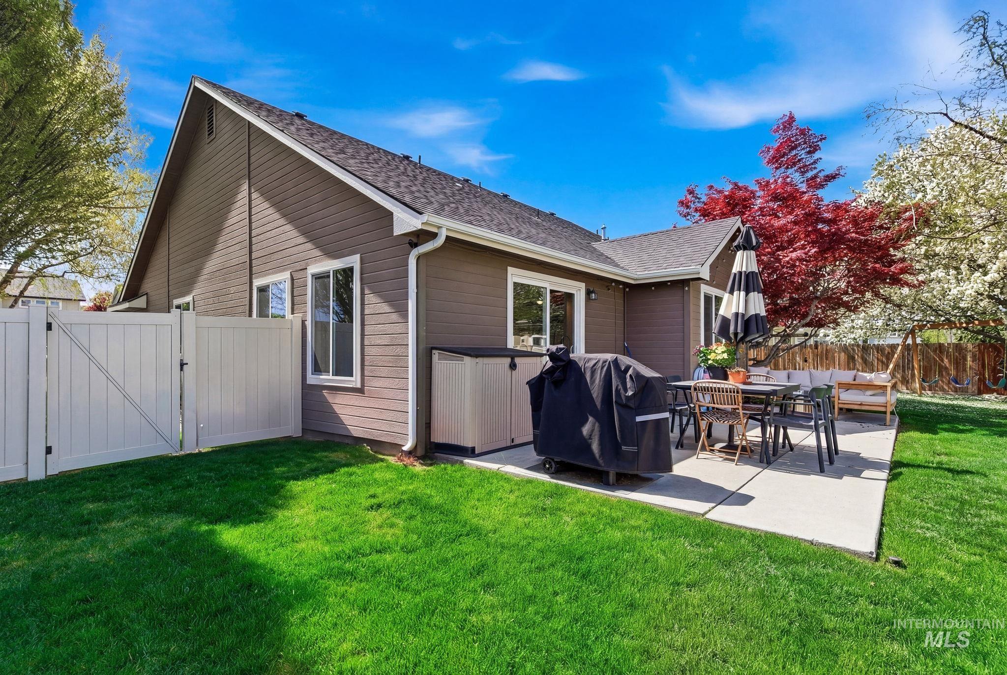 1032 W White Sands, Meridian, Idaho 83646, 3 Bedrooms, 2 Bathrooms, Residential For Sale, Price $499,900, 98981274