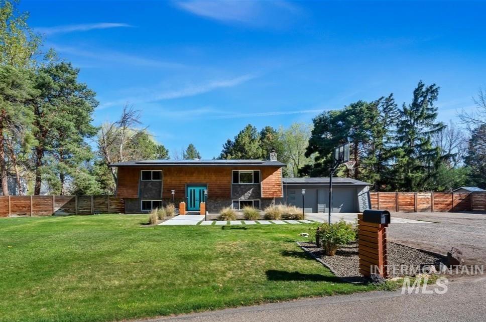 10080 W La Hontan Dr, Boise, Idaho 83709, 5 Bedrooms, 2 Bathrooms, Residential For Sale, Price $844,900, 98981276