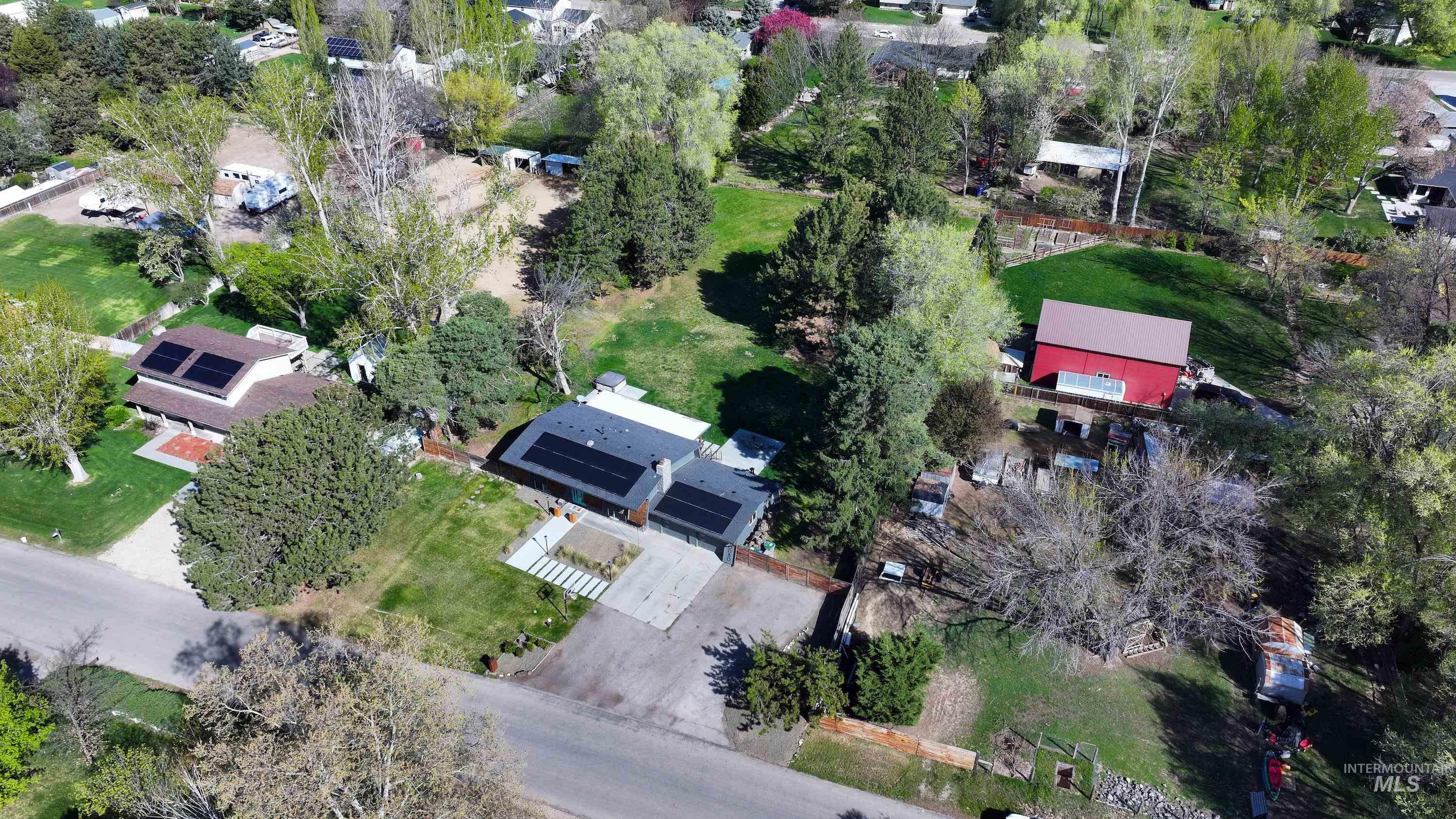 10080 W La Hontan Dr, Boise, Idaho 83709, 5 Bedrooms, 2 Bathrooms, Residential For Sale, Price $844,900, 98981276