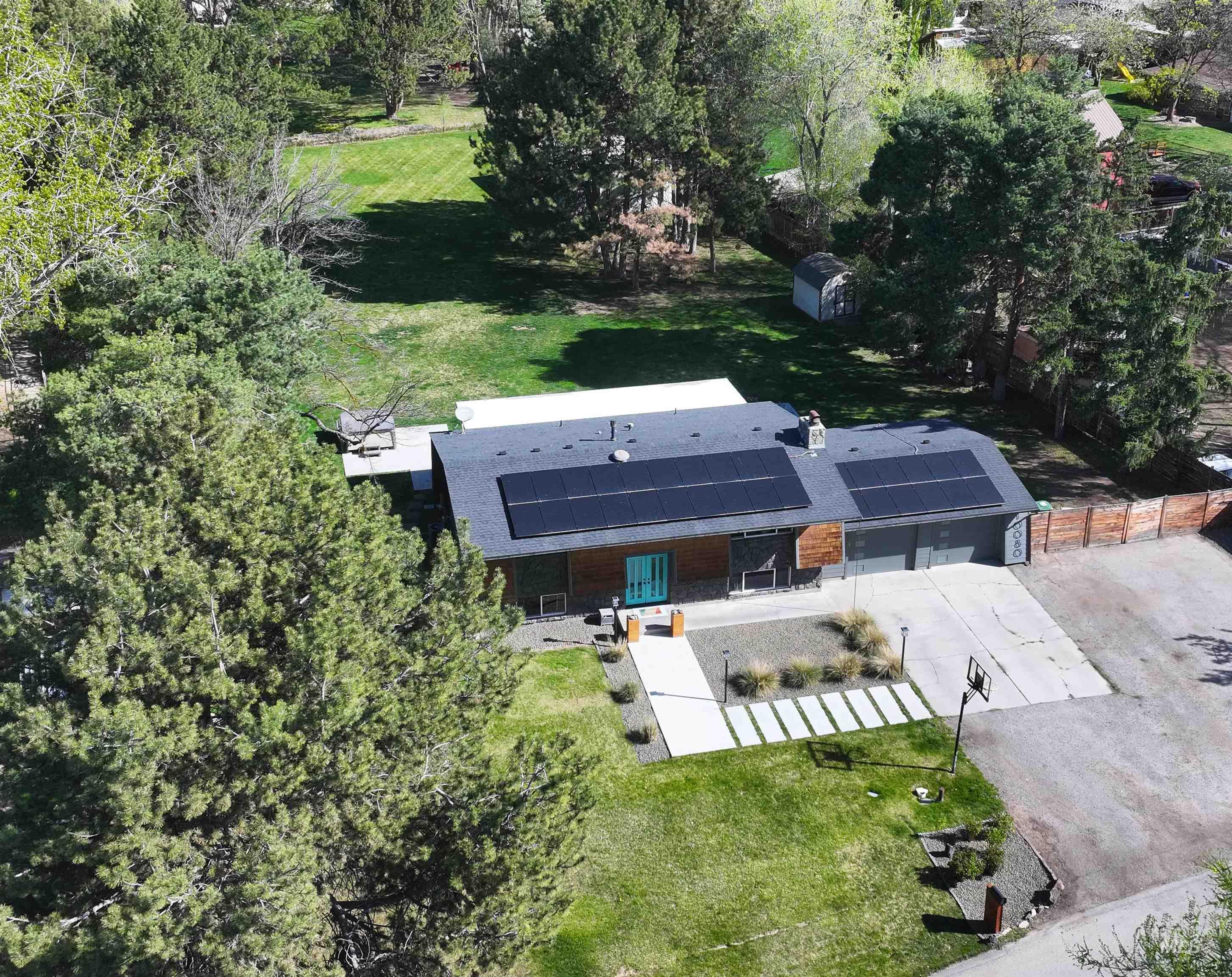 10080 W La Hontan Dr, Boise, Idaho 83709, 5 Bedrooms, 2 Bathrooms, Residential For Sale, Price $844,900, 98981276