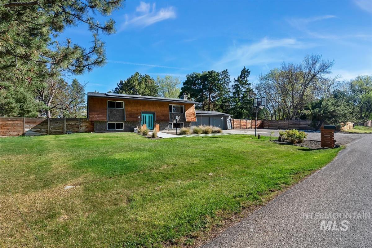 10080 W La Hontan Dr, Boise, Idaho 83709, 5 Bedrooms, 2 Bathrooms, Residential For Sale, Price $844,900, 98981276