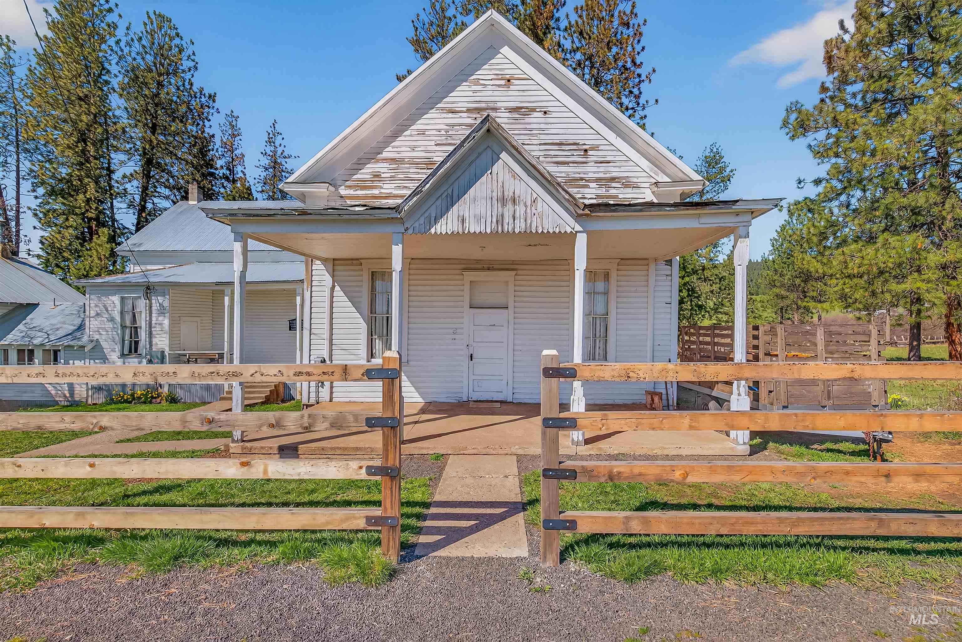 2070 Woodland Rd, Kamiah, Idaho 83536, 1.5 Bathrooms, Residential For Sale, Price $229,000, 98981277