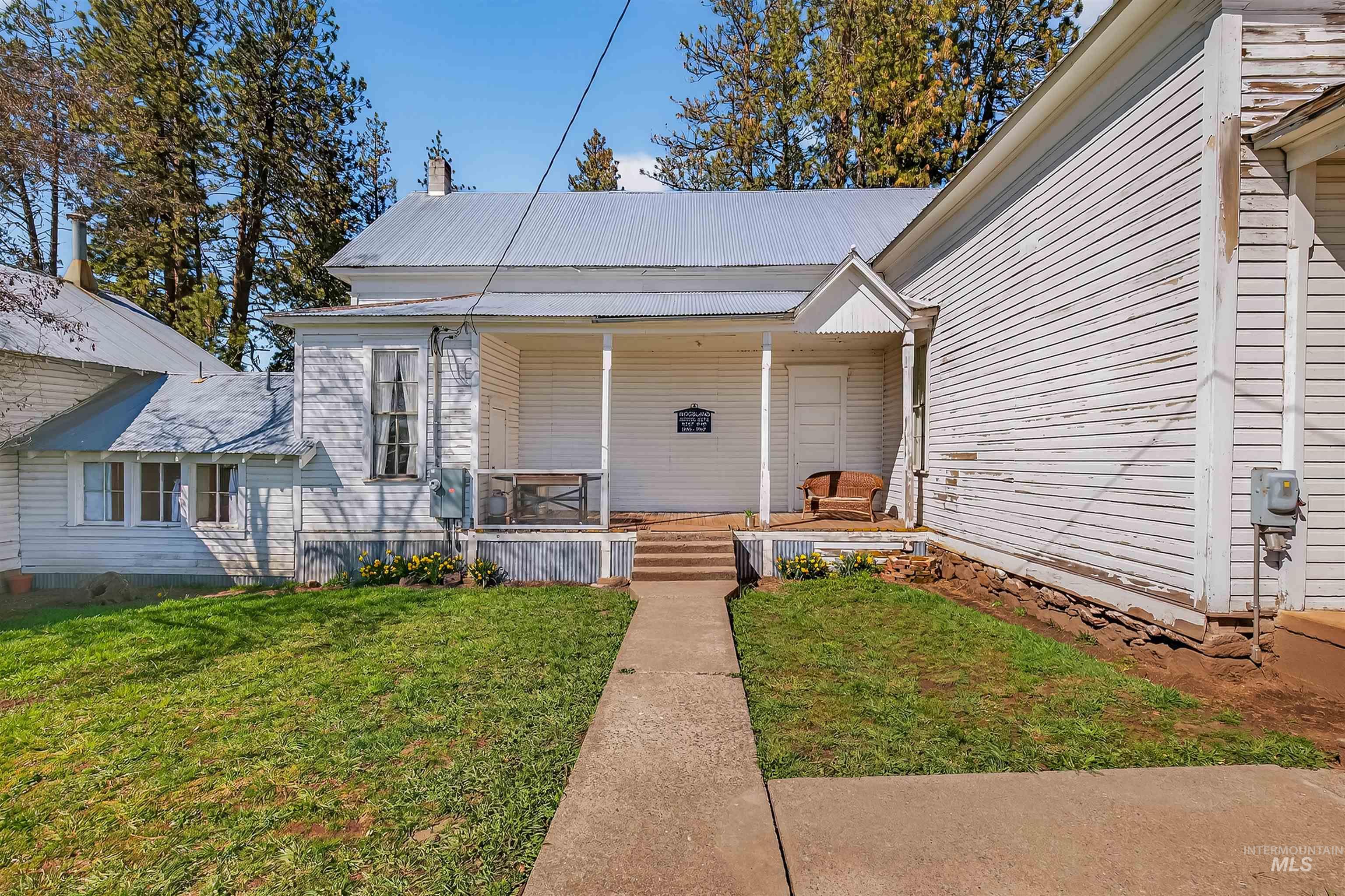 2070 Woodland Rd, Kamiah, Idaho 83536, 1.5 Bathrooms, Residential For Sale, Price $229,000, 98981277