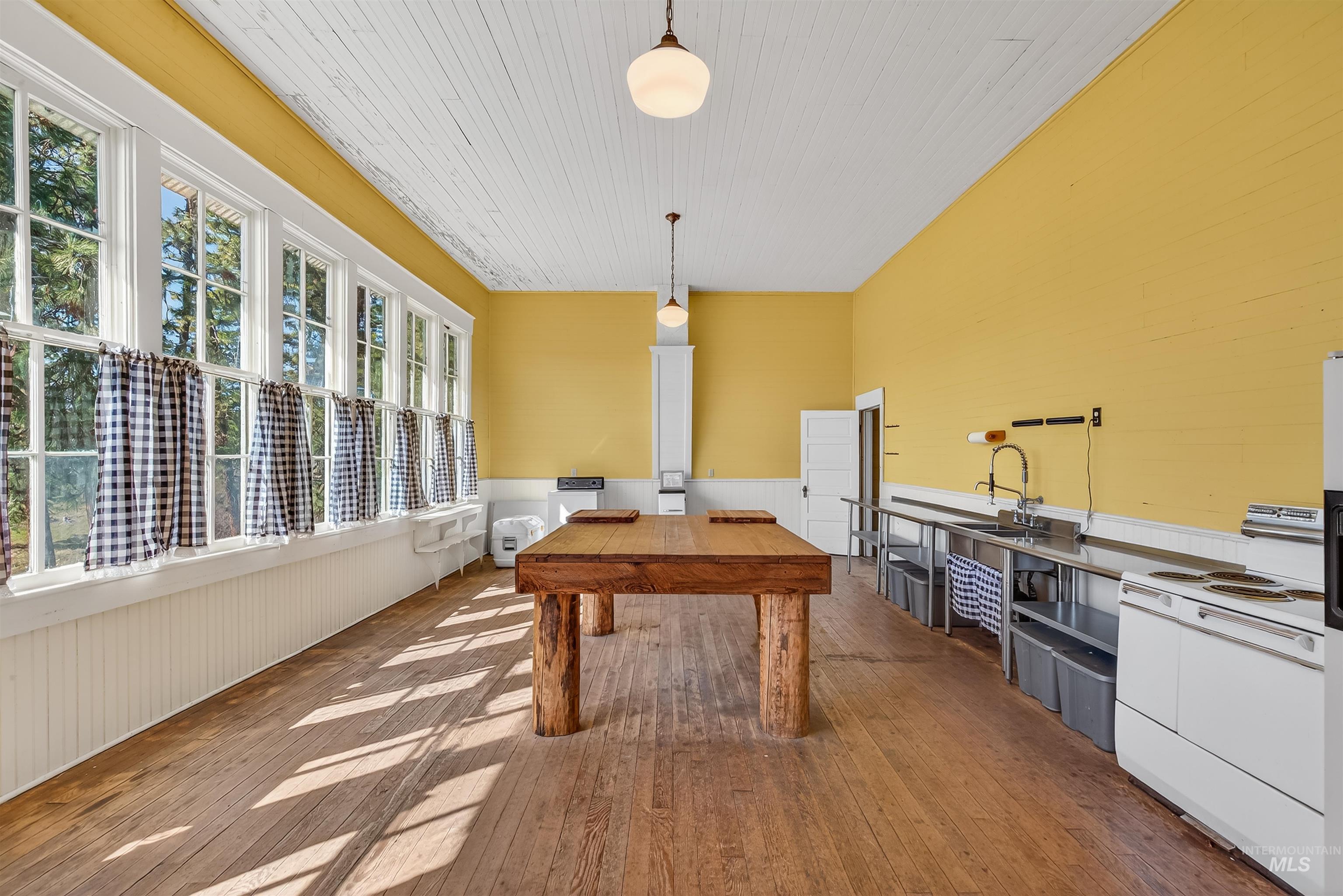 2070 Woodland Rd, Kamiah, Idaho 83536, 1.5 Bathrooms, Residential For Sale, Price $229,000, 98981277