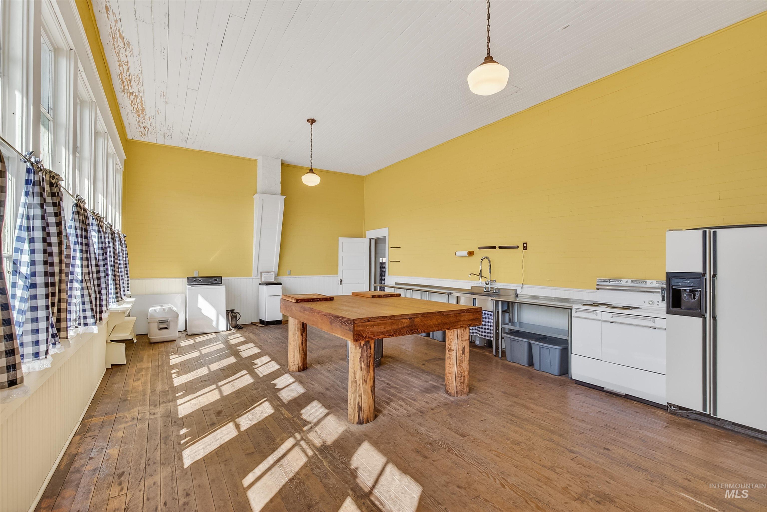 2070 Woodland Rd, Kamiah, Idaho 83536, 1.5 Bathrooms, Residential For Sale, Price $229,000, 98981277