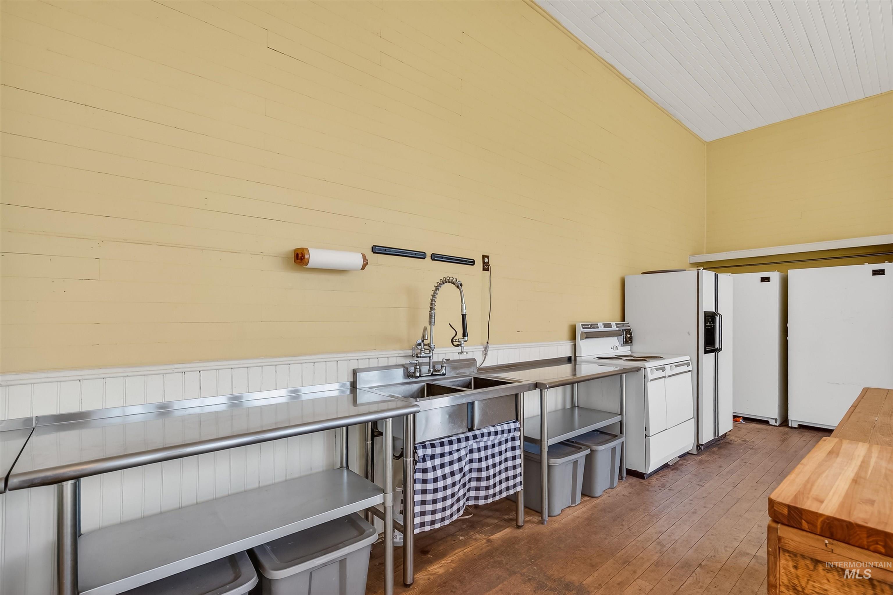 2070 Woodland Rd, Kamiah, Idaho 83536, 1.5 Bathrooms, Residential For Sale, Price $229,000, 98981277