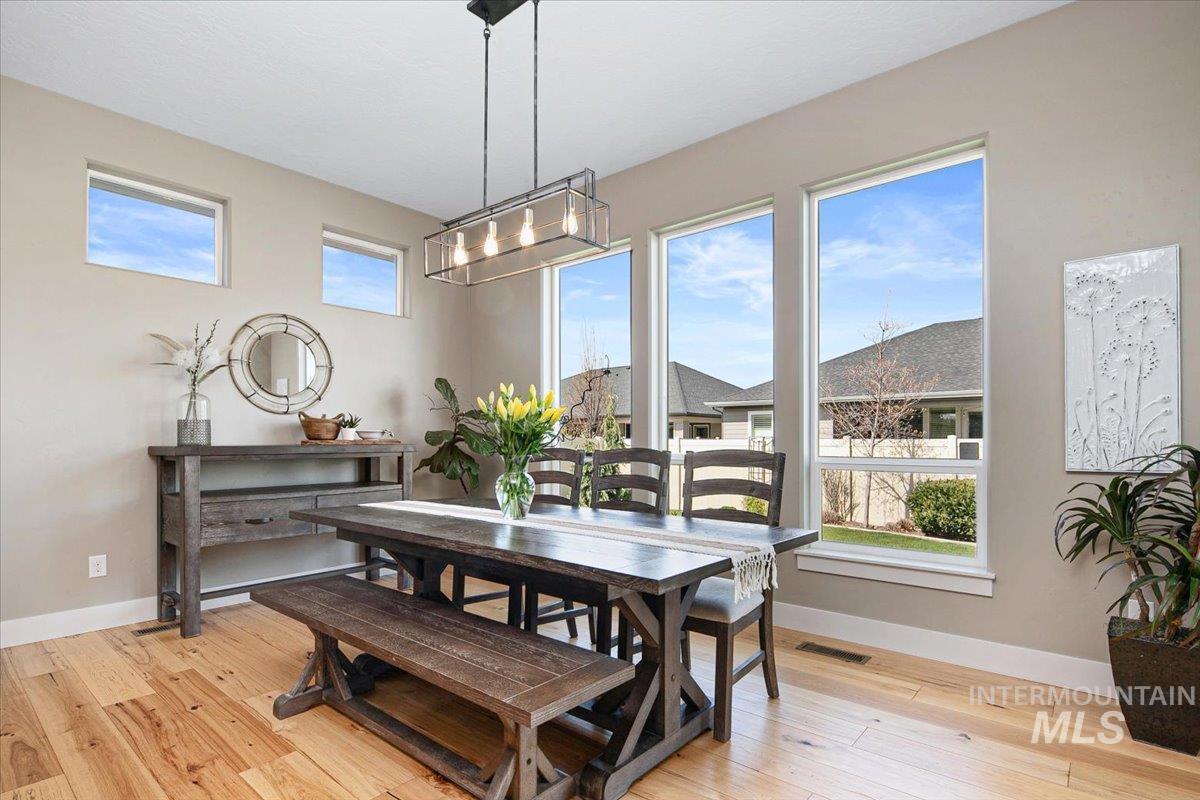 2578 E Shady Glade Drive, Meridian, Idaho 83642, 4 Bedrooms, 4 Bathrooms, Residential For Sale, Price $969,000, 98981278