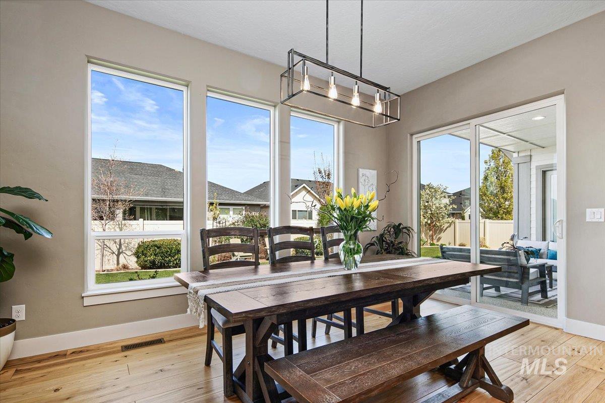 2578 E Shady Glade Drive, Meridian, Idaho 83642, 4 Bedrooms, 4 Bathrooms, Residential For Sale, Price $969,000, 98981278