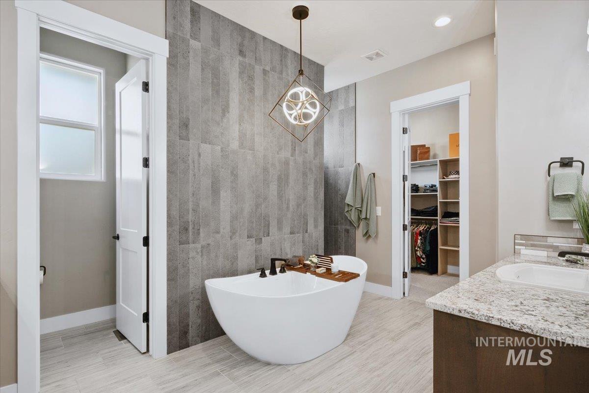 2578 E Shady Glade Drive, Meridian, Idaho 83642, 4 Bedrooms, 4 Bathrooms, Residential For Sale, Price $969,000, 98981278