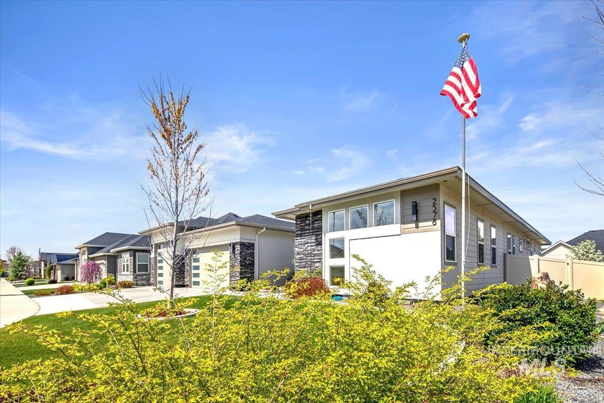 2578 E Shady Glade Drive, Meridian, Idaho 83642, 4 Bedrooms, 4 Bathrooms, Residential For Sale, Price $969,000, 98981278