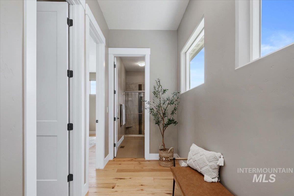 2578 E Shady Glade Drive, Meridian, Idaho 83642, 4 Bedrooms, 4 Bathrooms, Residential For Sale, Price $969,000, 98981278