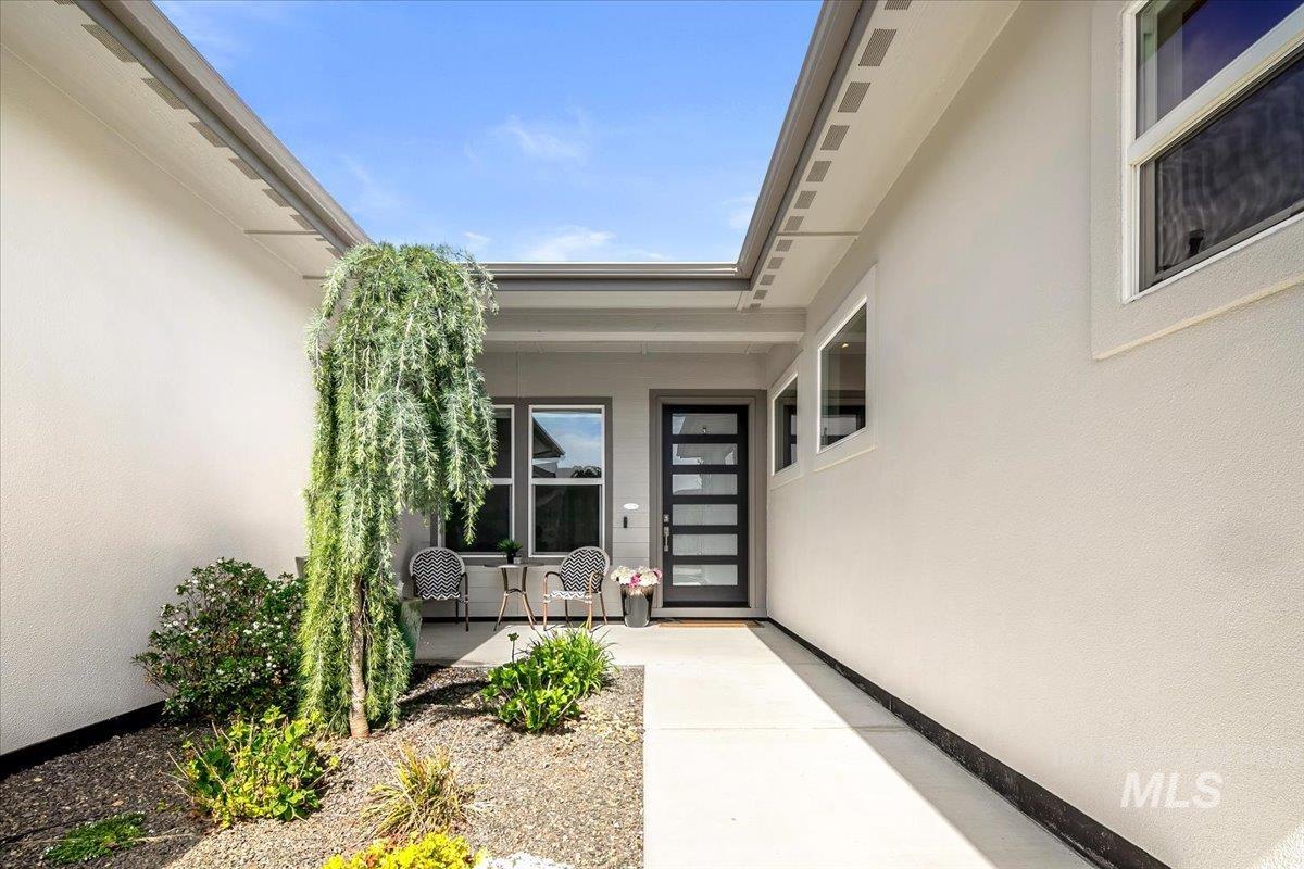 2578 E Shady Glade Drive, Meridian, Idaho 83642, 4 Bedrooms, 4 Bathrooms, Residential For Sale, Price $969,000, 98981278