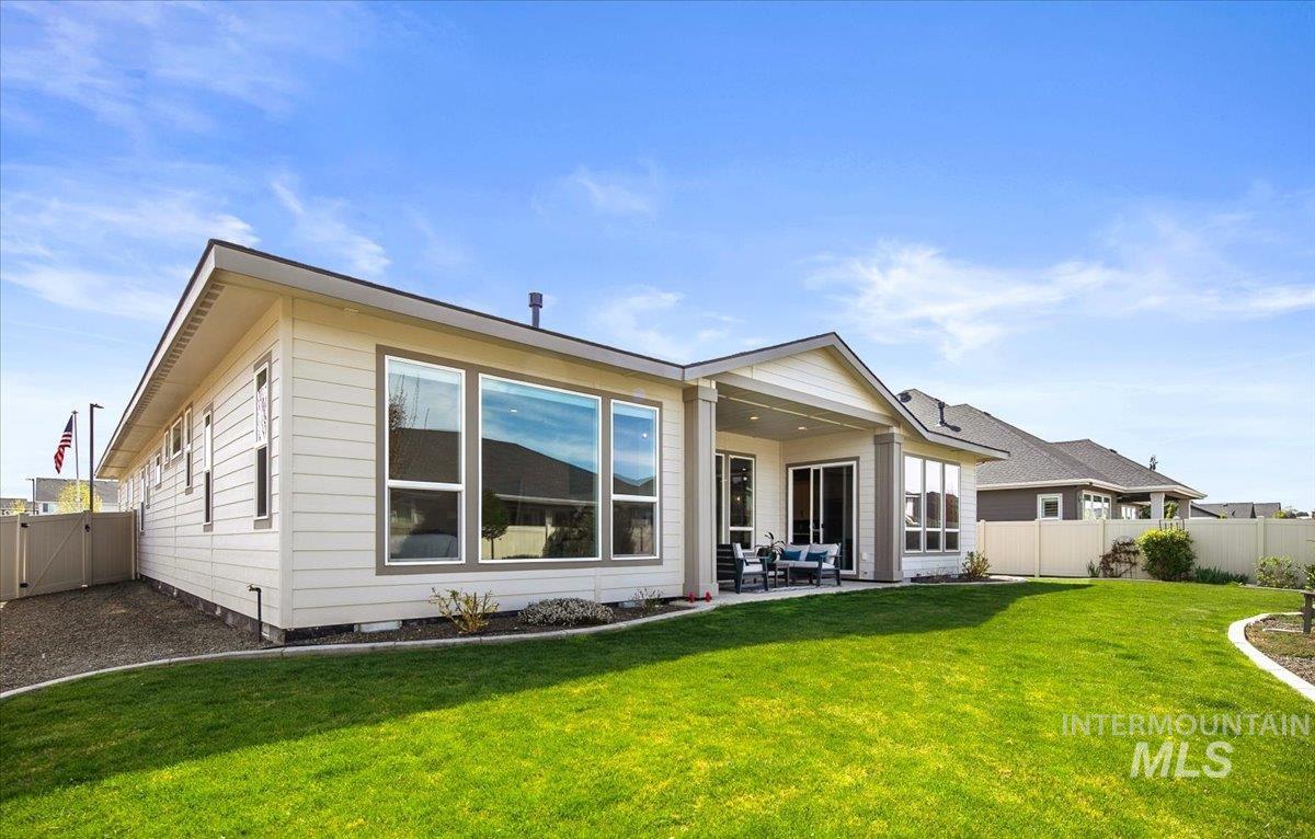 2578 E Shady Glade Drive, Meridian, Idaho 83642, 4 Bedrooms, 4 Bathrooms, Residential For Sale, Price $969,000, 98981278