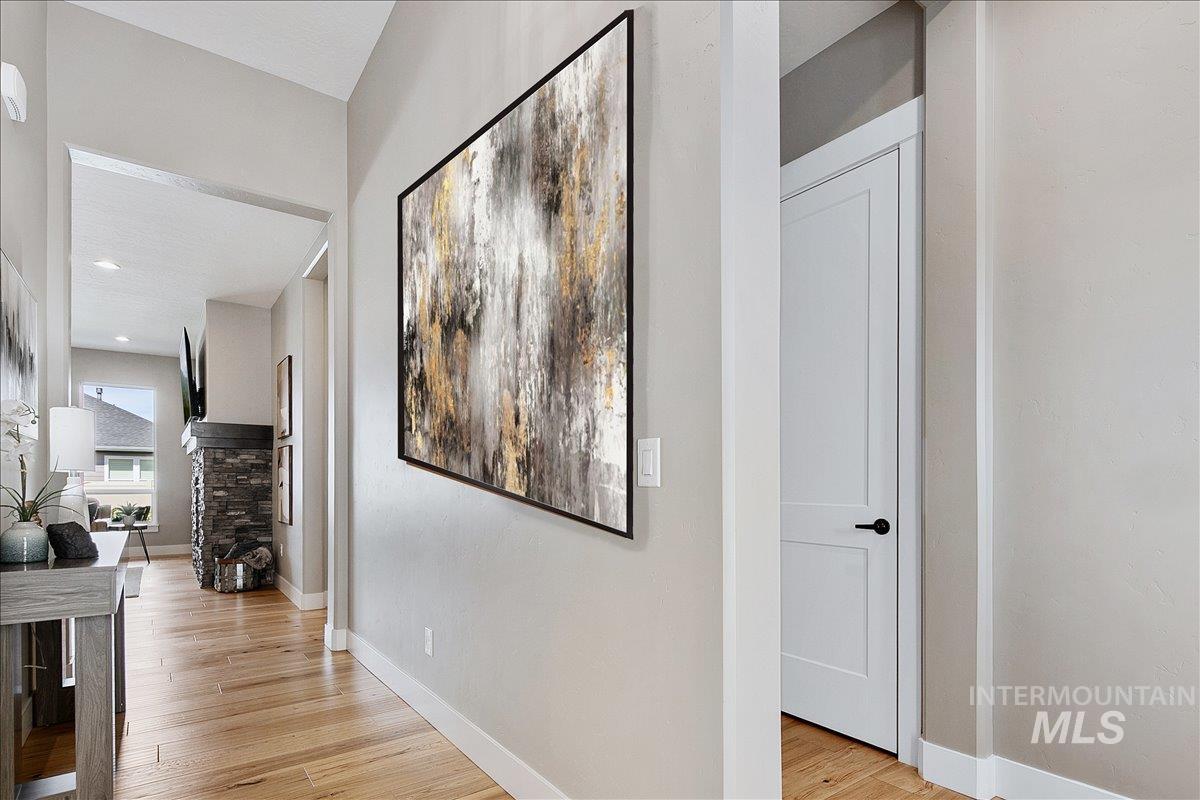 2578 E Shady Glade Drive, Meridian, Idaho 83642, 4 Bedrooms, 4 Bathrooms, Residential For Sale, Price $969,000, 98981278