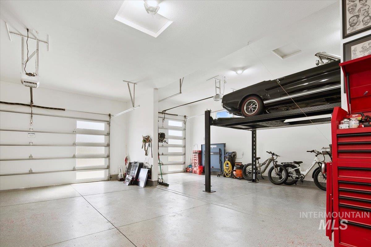 2578 E Shady Glade Drive, Meridian, Idaho 83642, 4 Bedrooms, 4 Bathrooms, Residential For Sale, Price $969,000, 98981278