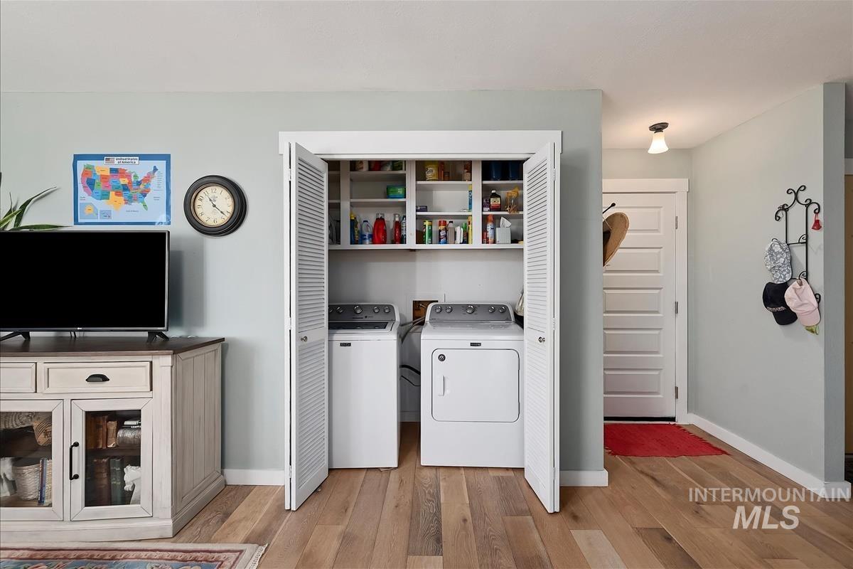 206 N Northview Dr, Eagle, Idaho 83616, 3 Bedrooms, 2 Bathrooms, Residential For Sale, Price $565,000, 98981280