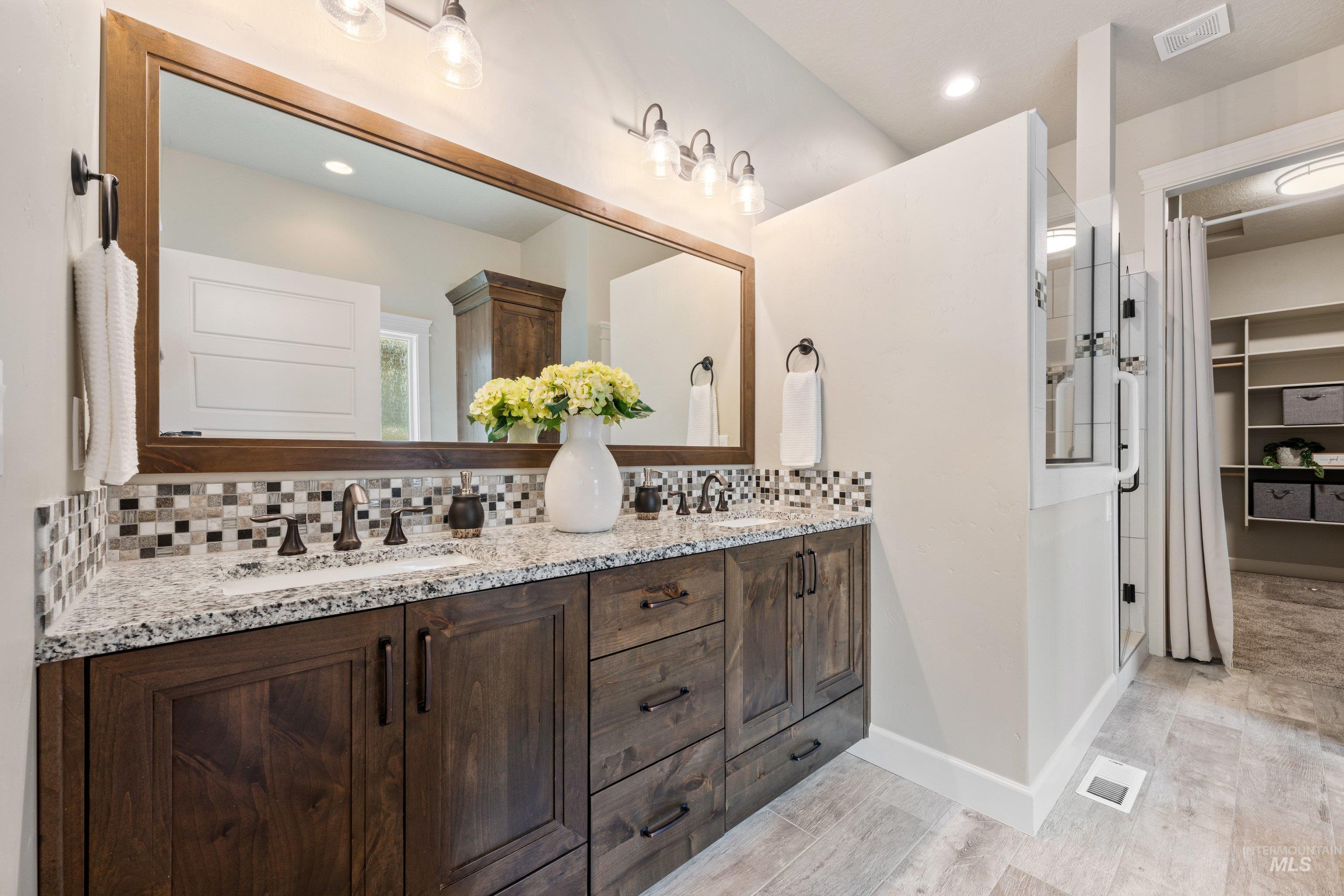 12480 W Superior St, Star, Idaho 83669, 3 Bedrooms, 3 Bathrooms, Residential For Sale, Price $878,000, 98981281