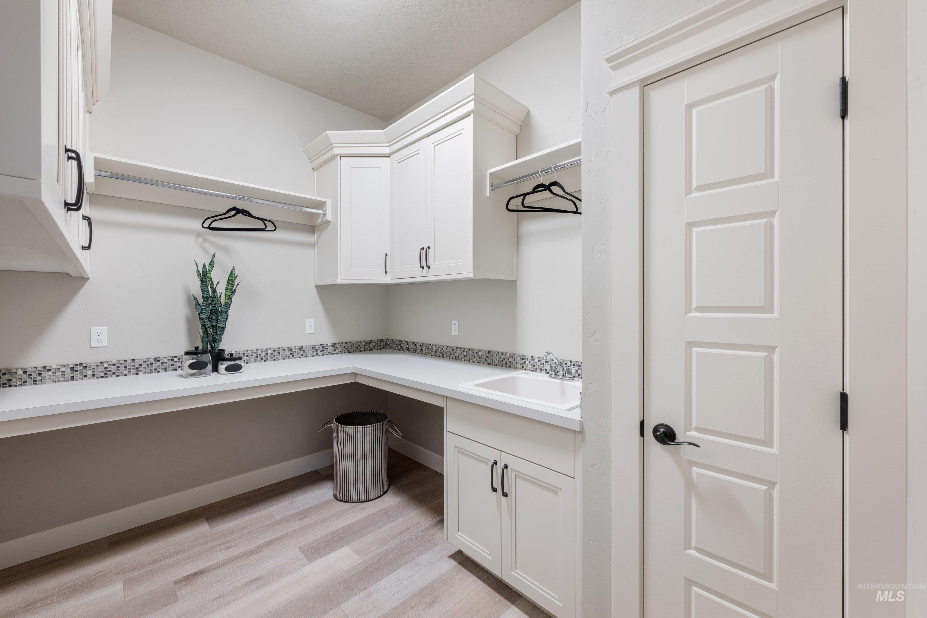 12480 W Superior St, Star, Idaho 83669, 3 Bedrooms, 3 Bathrooms, Residential For Sale, Price $878,000, 98981281