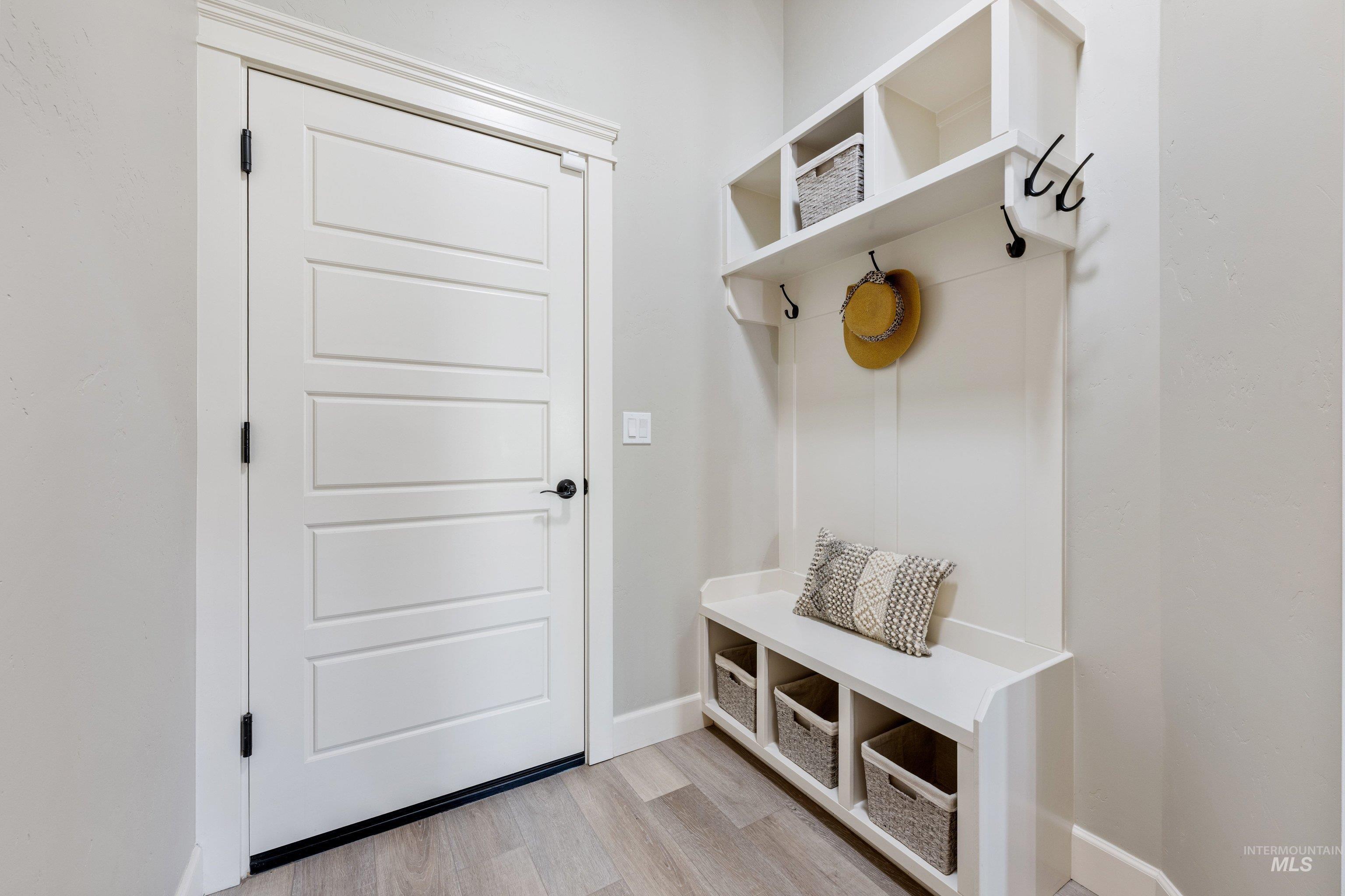 12480 W Superior St, Star, Idaho 83669, 3 Bedrooms, 3 Bathrooms, Residential For Sale, Price $878,000, 98981281