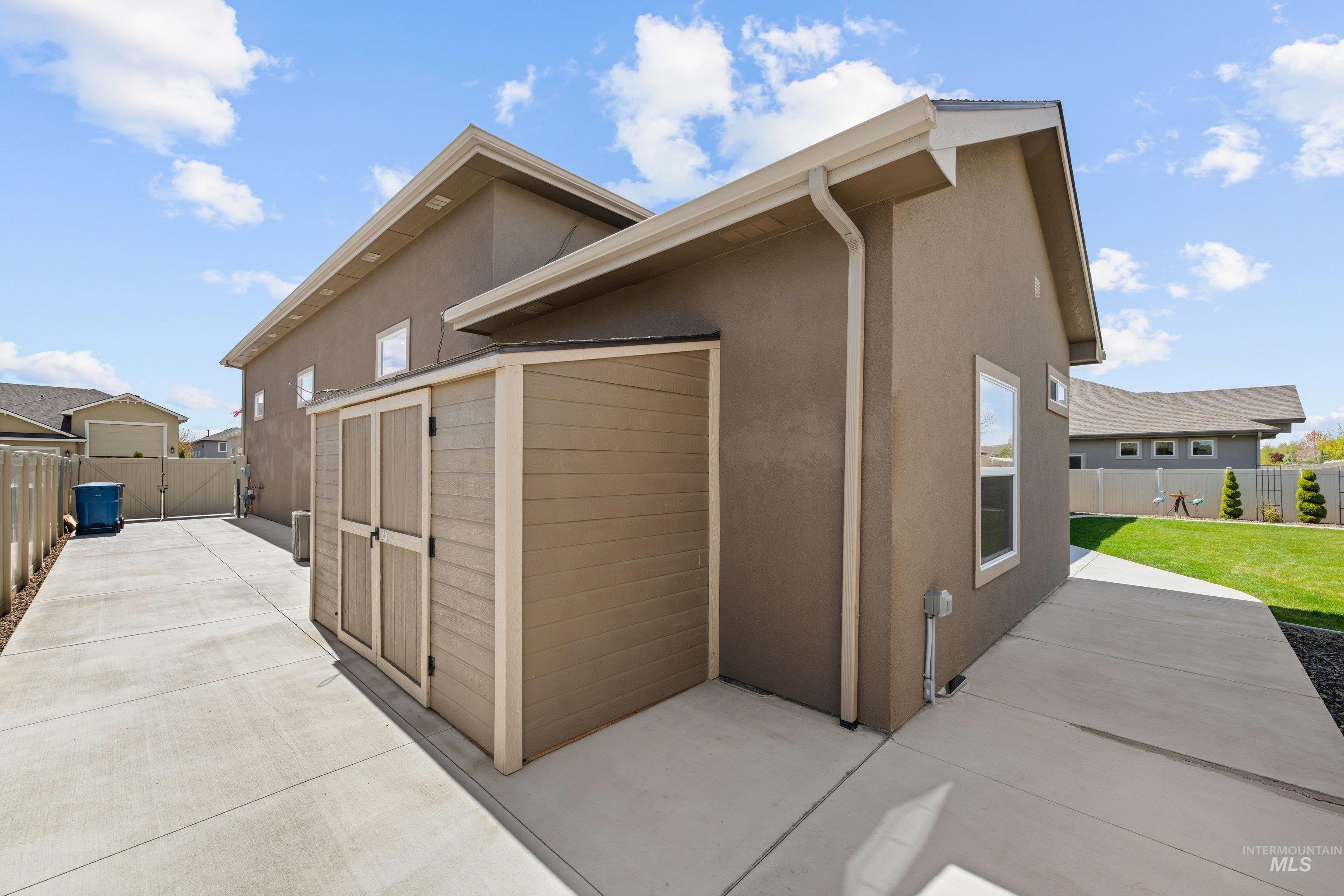 12480 W Superior St, Star, Idaho 83669, 3 Bedrooms, 3 Bathrooms, Residential For Sale, Price $878,000, 98981281