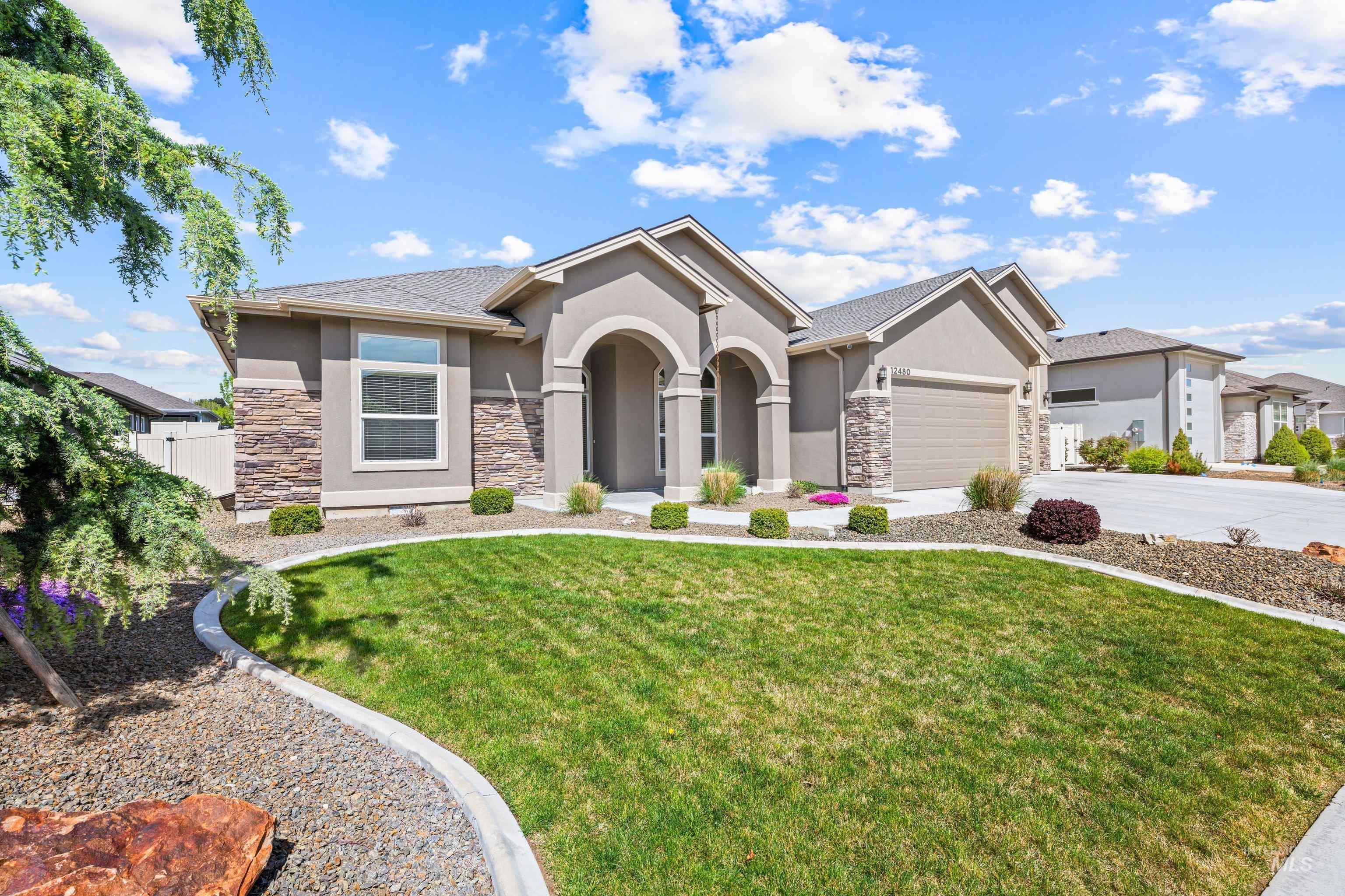 12480 W Superior St, Star, Idaho 83669, 3 Bedrooms, 3 Bathrooms, Residential For Sale, Price $878,000, 98981281