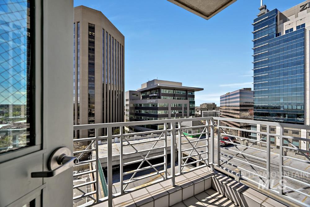 199 N Capitol Blvd, Boise, Idaho 83702, 2 Bedrooms, 2 Bathrooms, Residential For Sale, Price $840,000, 98981282