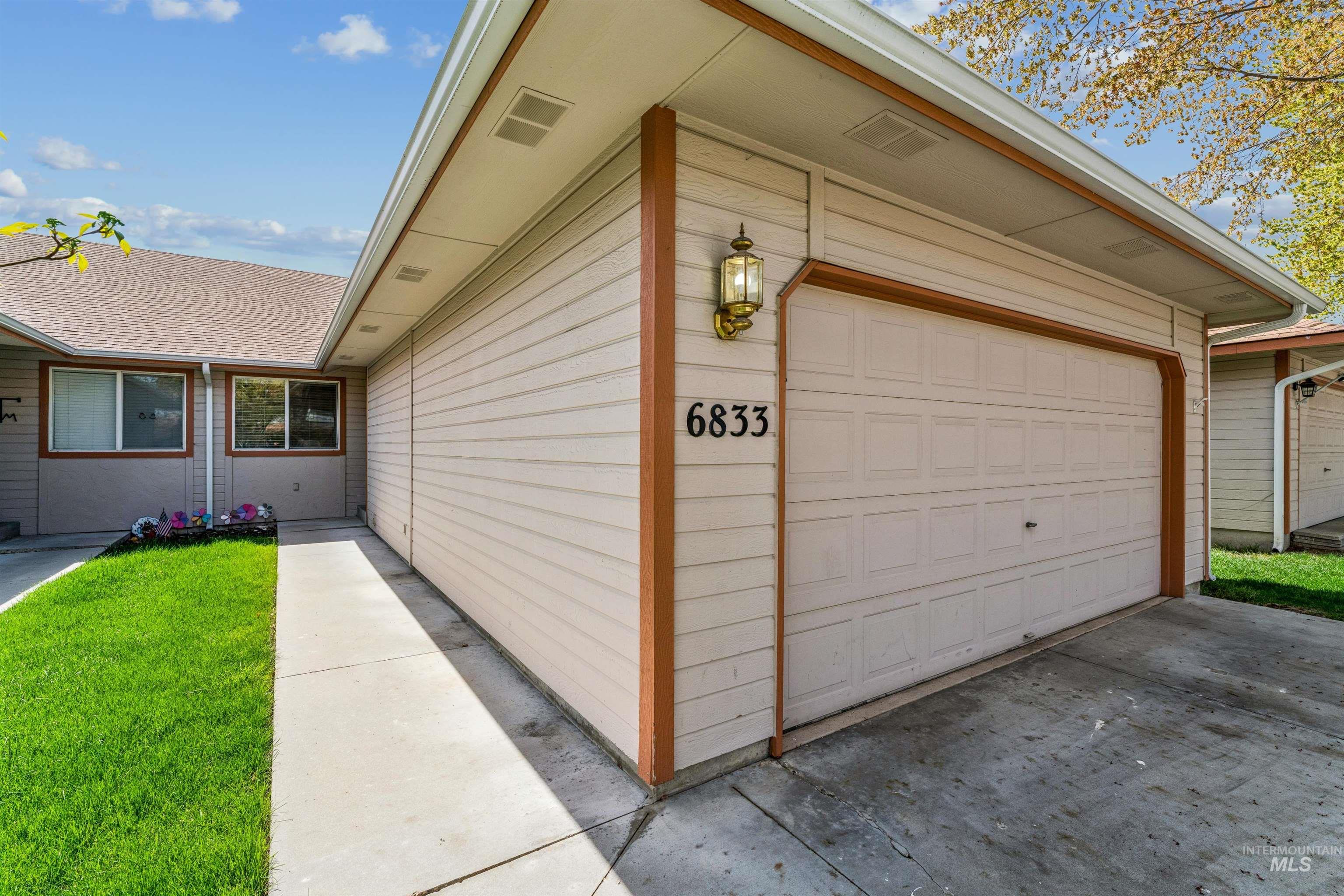 6833 W Russett St, Boise, Idaho 83704, 2 Bedrooms, 2 Bathrooms, Residential For Sale, Price $345,000, 98981285