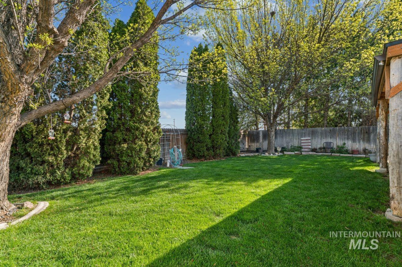 11980 Colonial Dr, Caldwell, Idaho 83605, 3 Bedrooms, 2 Bathrooms, Residential For Sale, Price $349,900, 98981288