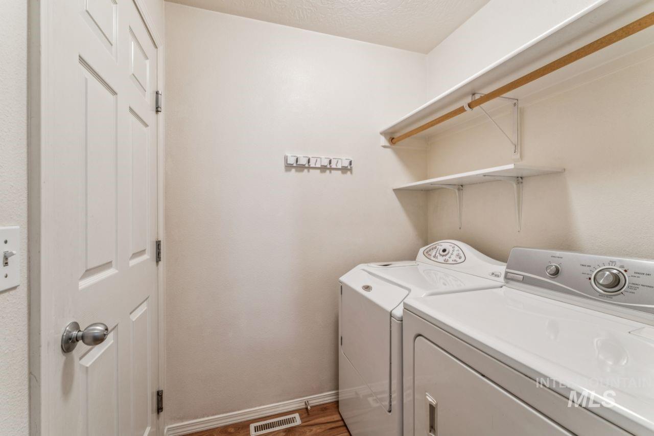 11980 Colonial Dr, Caldwell, Idaho 83605, 3 Bedrooms, 2 Bathrooms, Residential For Sale, Price $349,900, 98981288