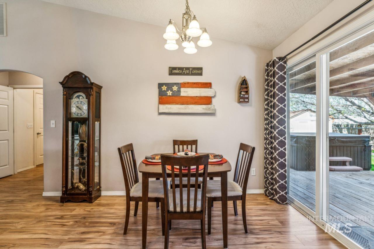 11980 Colonial Dr, Caldwell, Idaho 83605, 3 Bedrooms, 2 Bathrooms, Residential For Sale, Price $349,900, 98981288