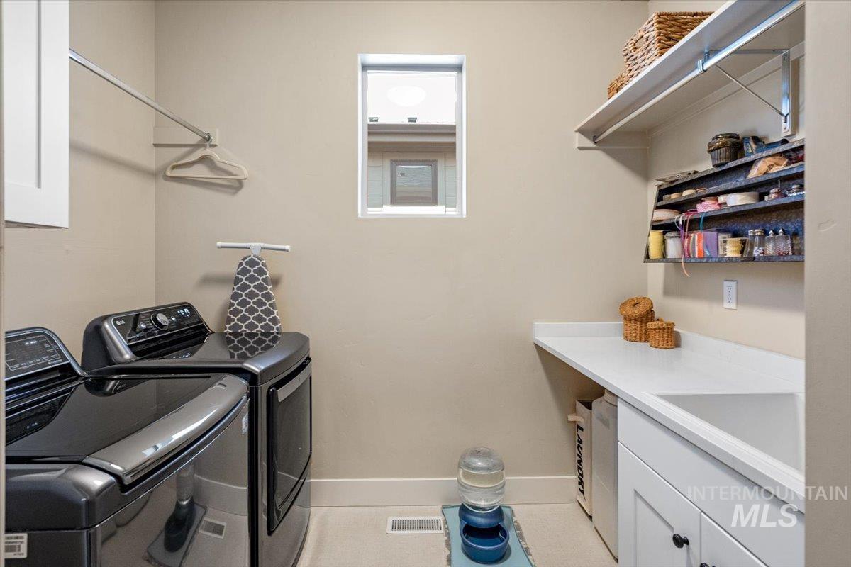 6217 W Ina Dr, Boise, Idaho 83703, 3 Bedrooms, 2.5 Bathrooms, Residential For Sale, Price $875,000, 98981291