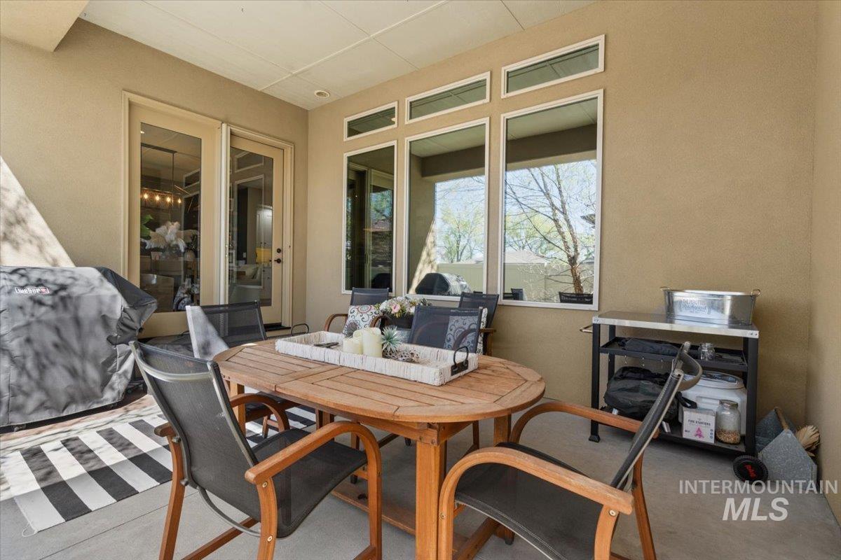 6217 W Ina Dr, Boise, Idaho 83703, 3 Bedrooms, 2.5 Bathrooms, Residential For Sale, Price $875,000, 98981291