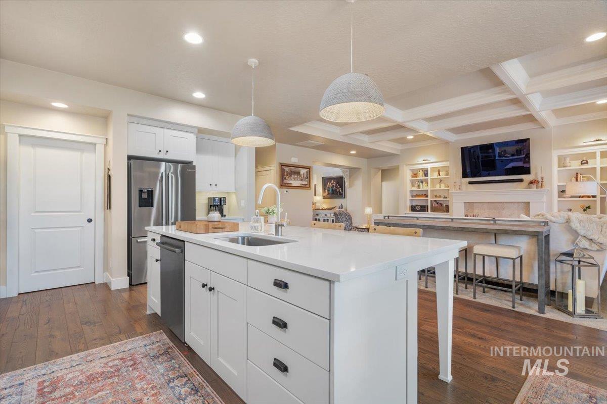 6217 W Ina Dr, Boise, Idaho 83703, 3 Bedrooms, 2.5 Bathrooms, Residential For Sale, Price $875,000, 98981291