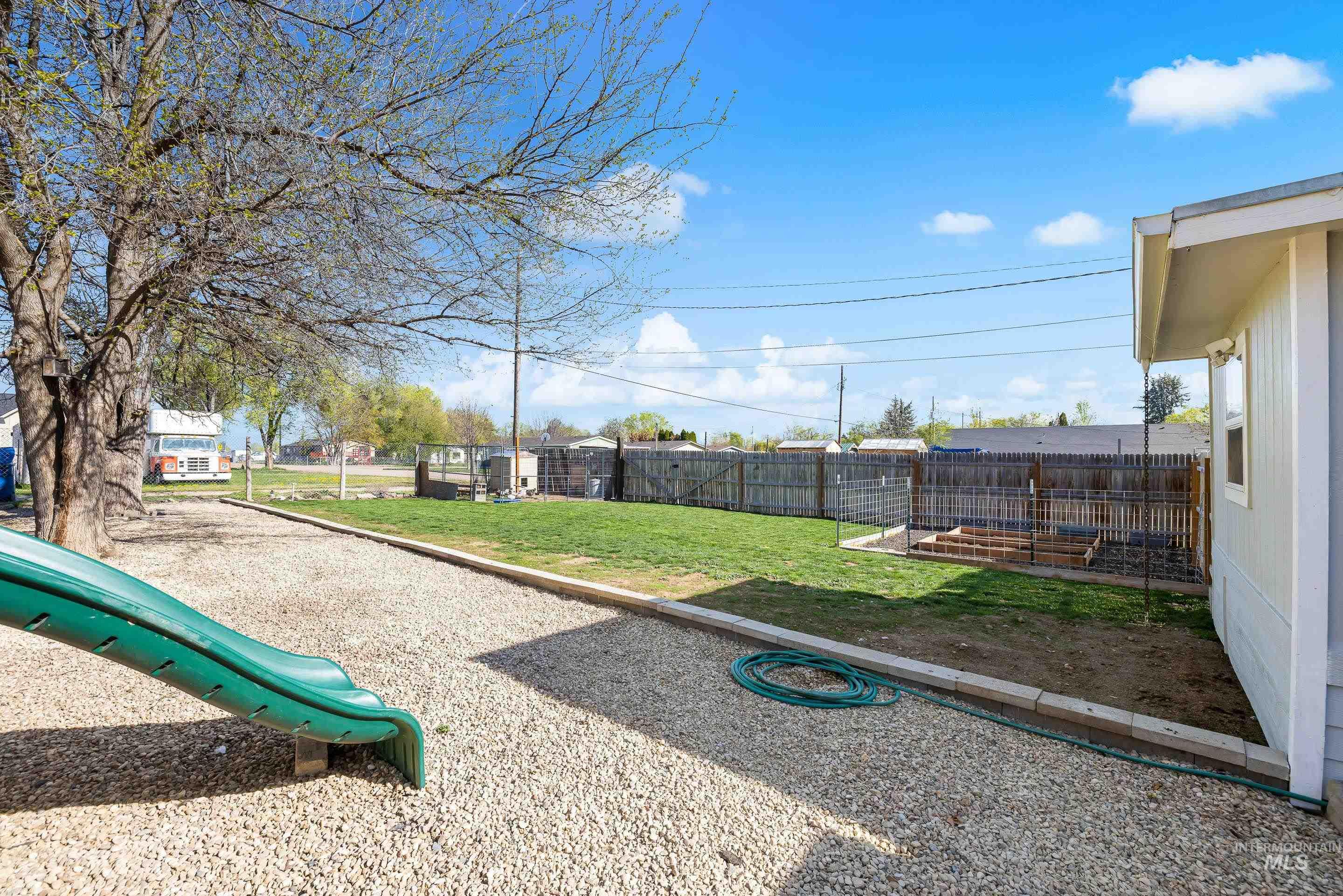 823 5th Ave N, Nampa, Idaho 83687, 3 Bedrooms, 1 Bathroom, Residential For Sale, Price $327,990, 98981292