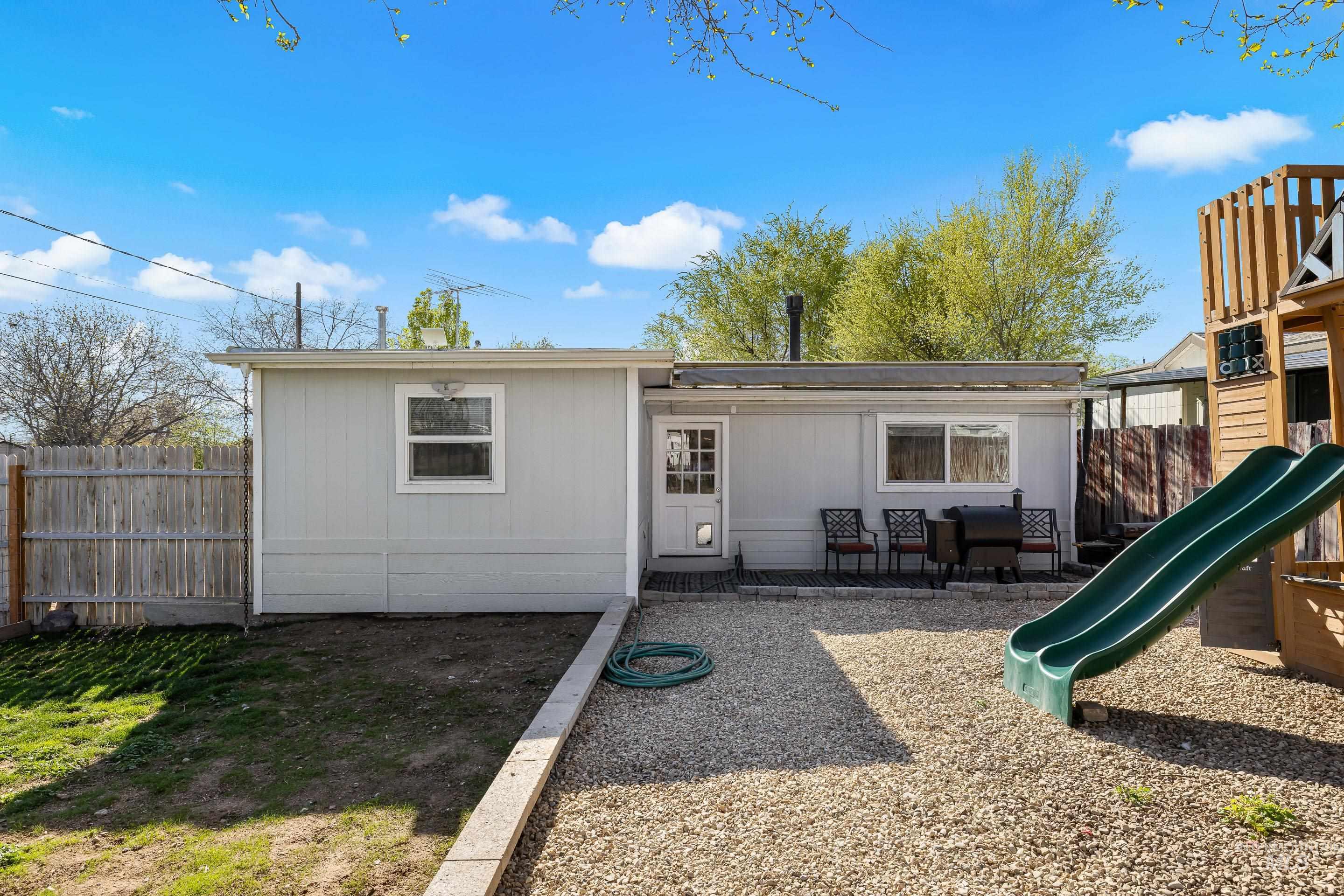 823 5th Ave N, Nampa, Idaho 83687, 3 Bedrooms, 1 Bathroom, Residential For Sale, Price $327,990, 98981292