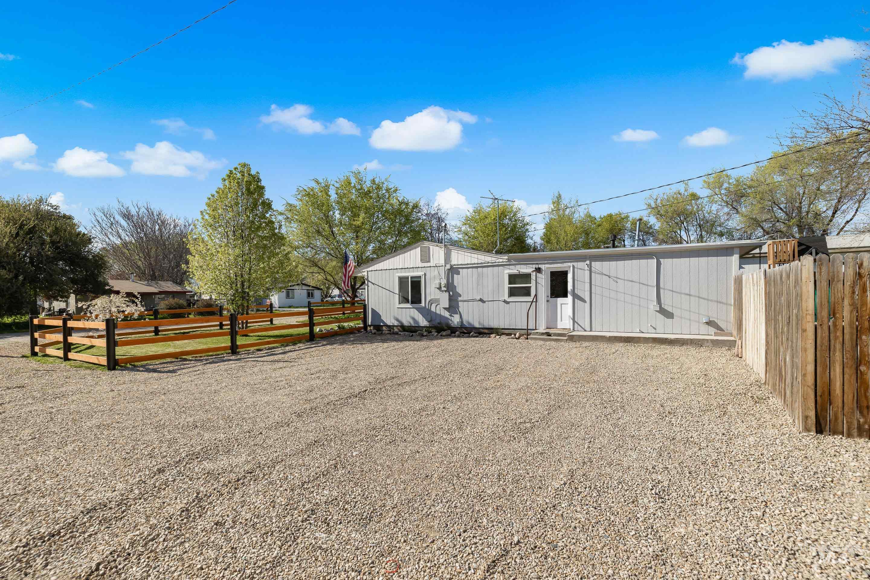 823 5th Ave N, Nampa, Idaho 83687, 3 Bedrooms, 1 Bathroom, Residential For Sale, Price $327,990, 98981292