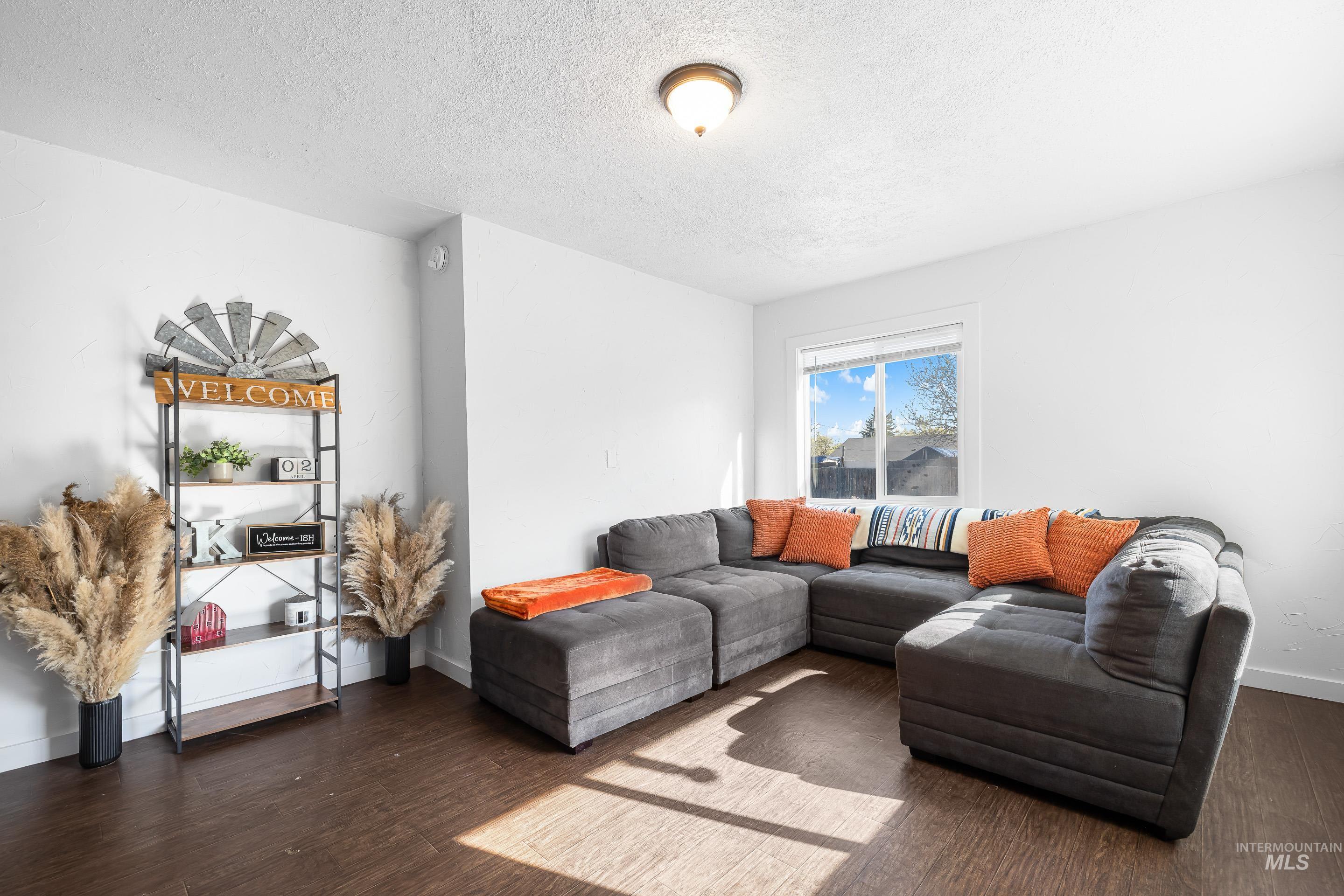 823 5th Ave N, Nampa, Idaho 83687, 3 Bedrooms, 1 Bathroom, Residential For Sale, Price $327,990, 98981292