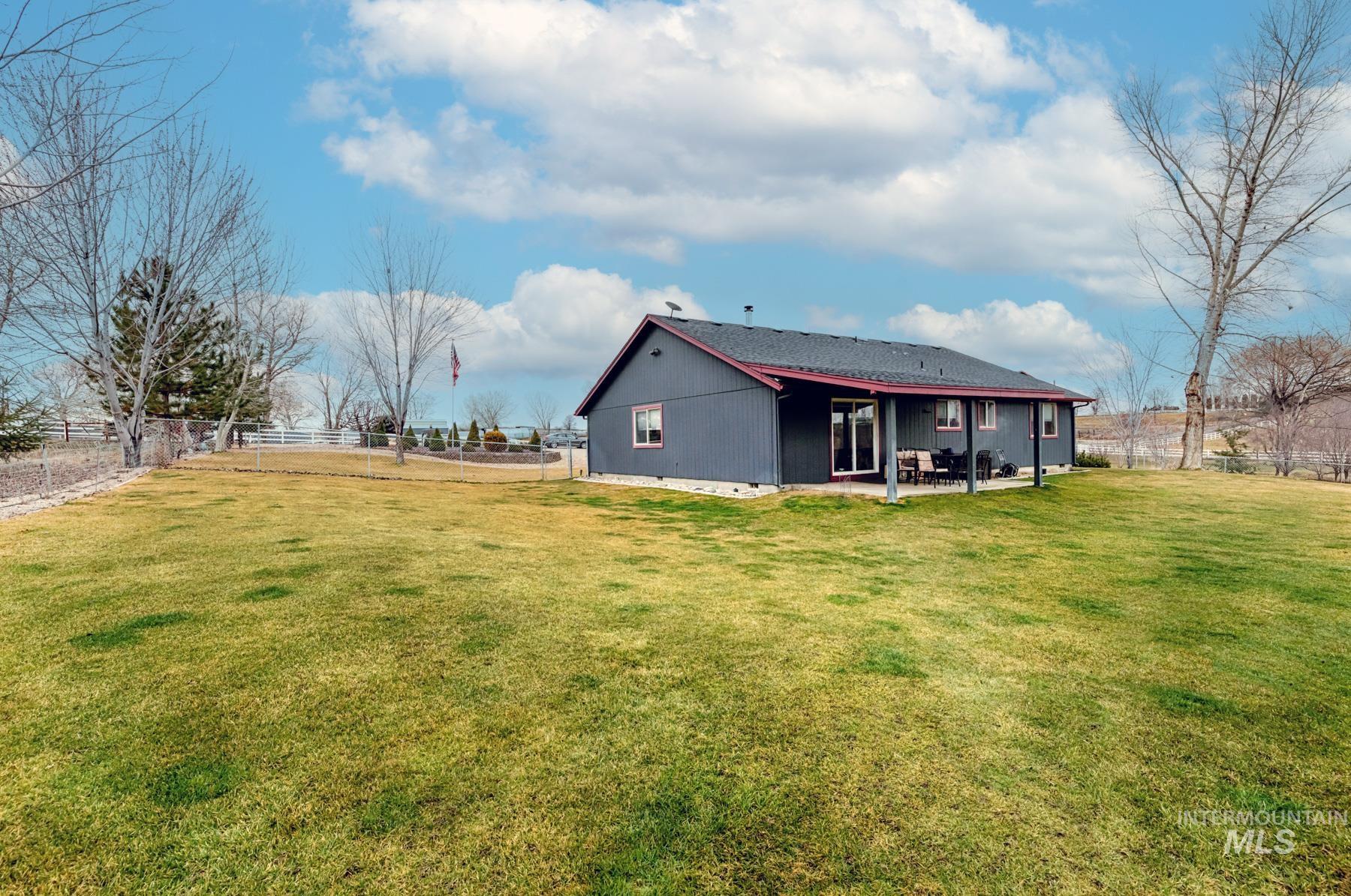 7500 Pleasant View Dr, Caldwell, Idaho 83607, 3 Bedrooms, 2 Bathrooms, Residential For Sale, Price $679,900, 98981296