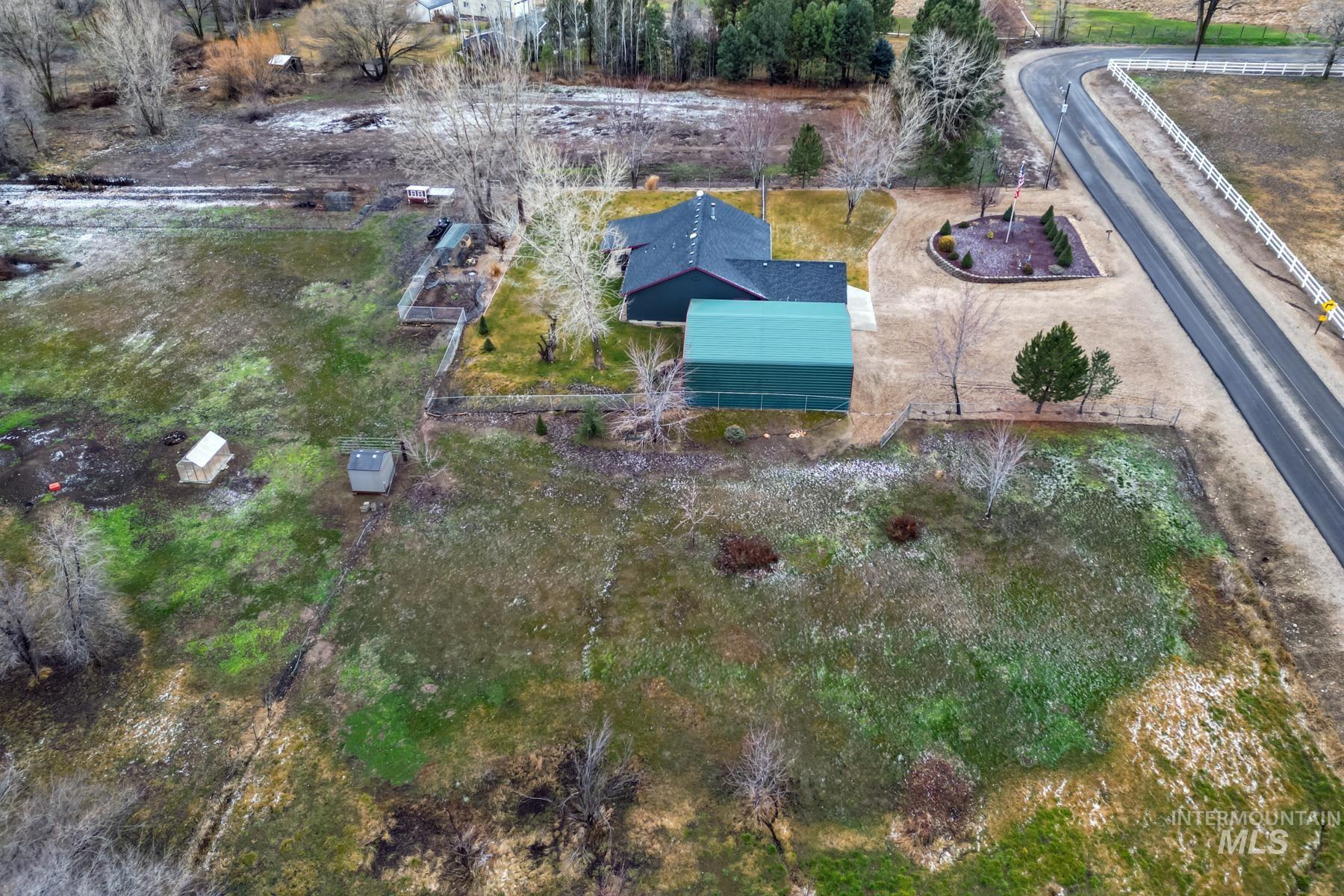 7500 Pleasant View Dr, Caldwell, Idaho 83607, 3 Bedrooms, 2 Bathrooms, Residential For Sale, Price $679,900, 98981296