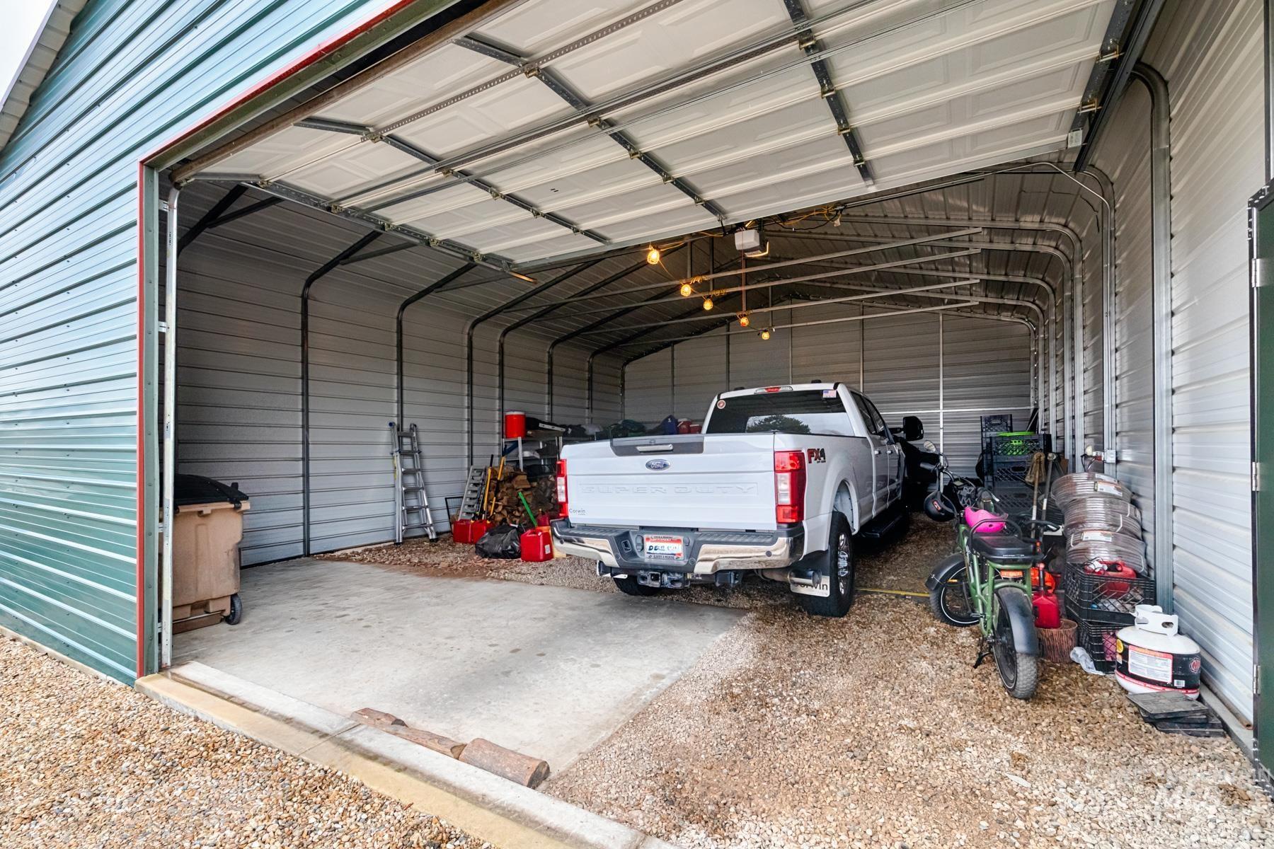 7500 Pleasant View Dr, Caldwell, Idaho 83607, 3 Bedrooms, 2 Bathrooms, Residential For Sale, Price $679,900, 98981296