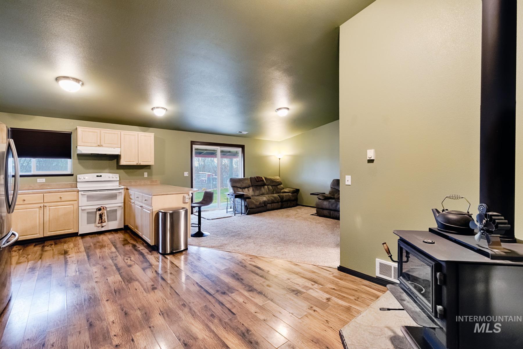 7500 Pleasant View Dr, Caldwell, Idaho 83607, 3 Bedrooms, 2 Bathrooms, Residential For Sale, Price $679,900, 98981296