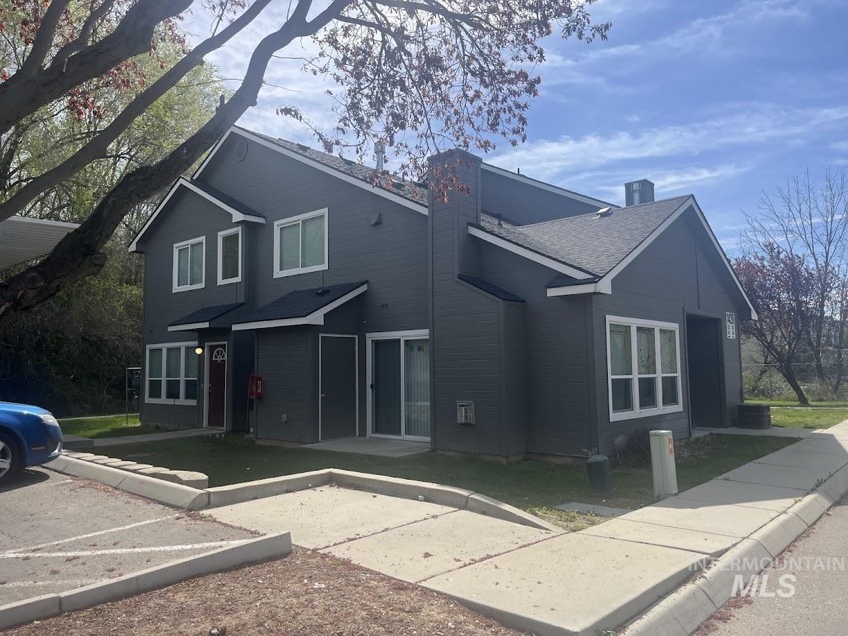 1426 E Sharons Loop, Nampa, Idaho 83686, 2 Bedrooms, 2 Bathrooms, Residential Income For Sale, Price $750,000, 98981298